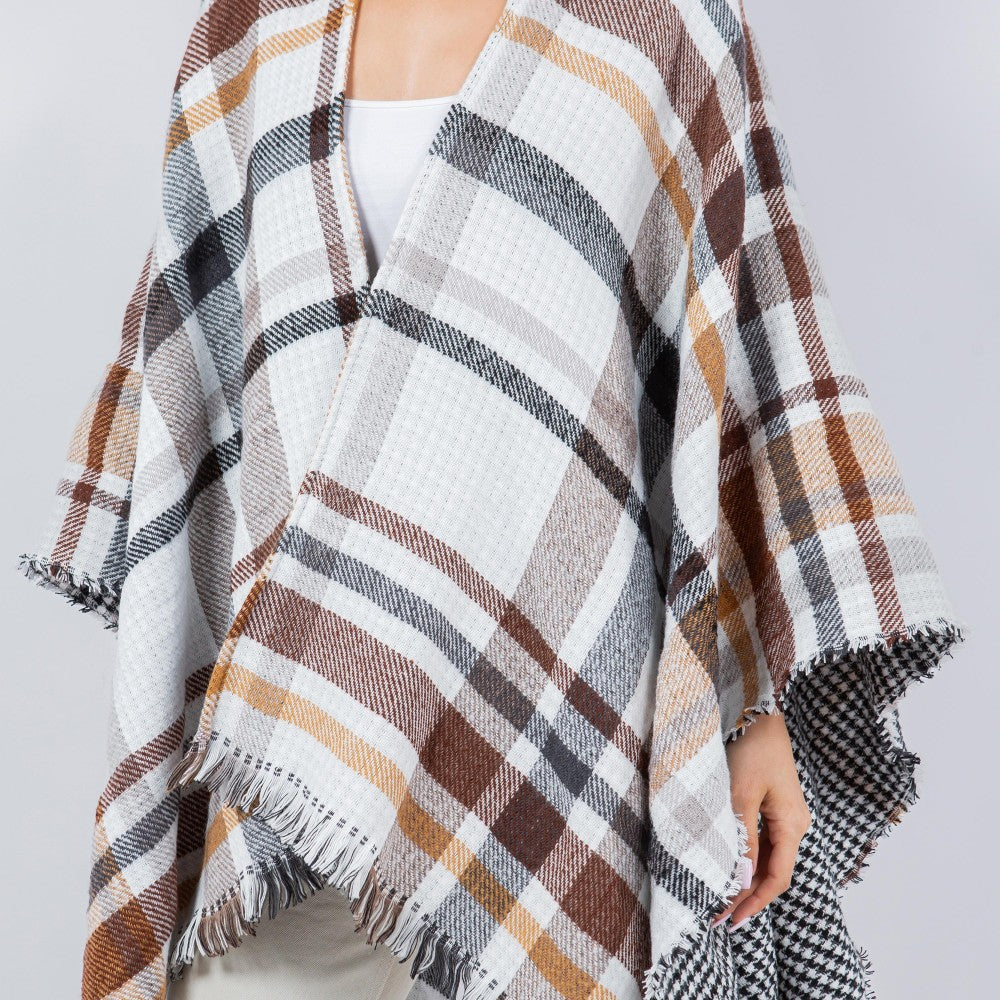 Chelsea Ruana Wrap | White
