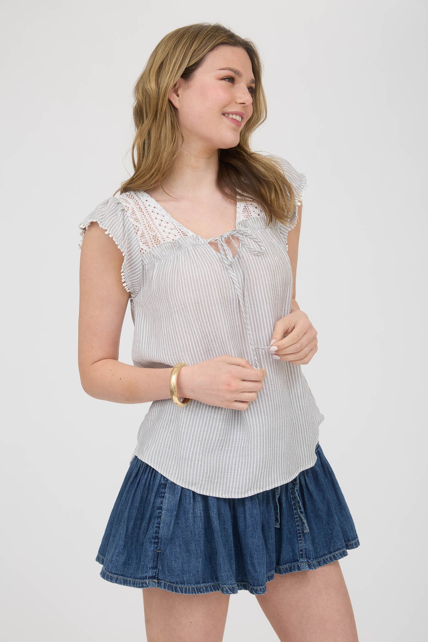 Hailey Stripe Lace Front Tie Top | Grey