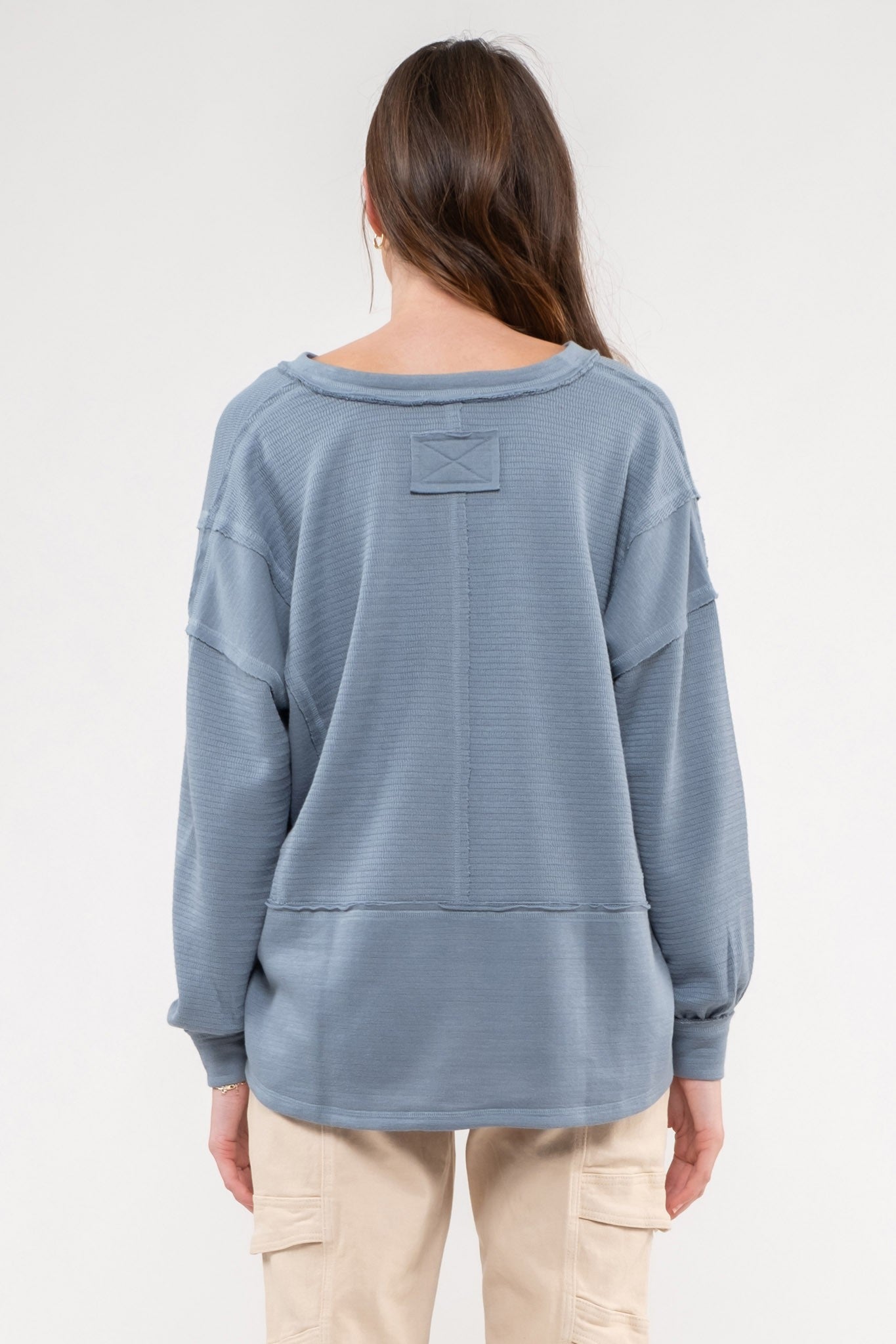 Saylor Solid Patchwork Long Sleeve Top | Dusty Blue