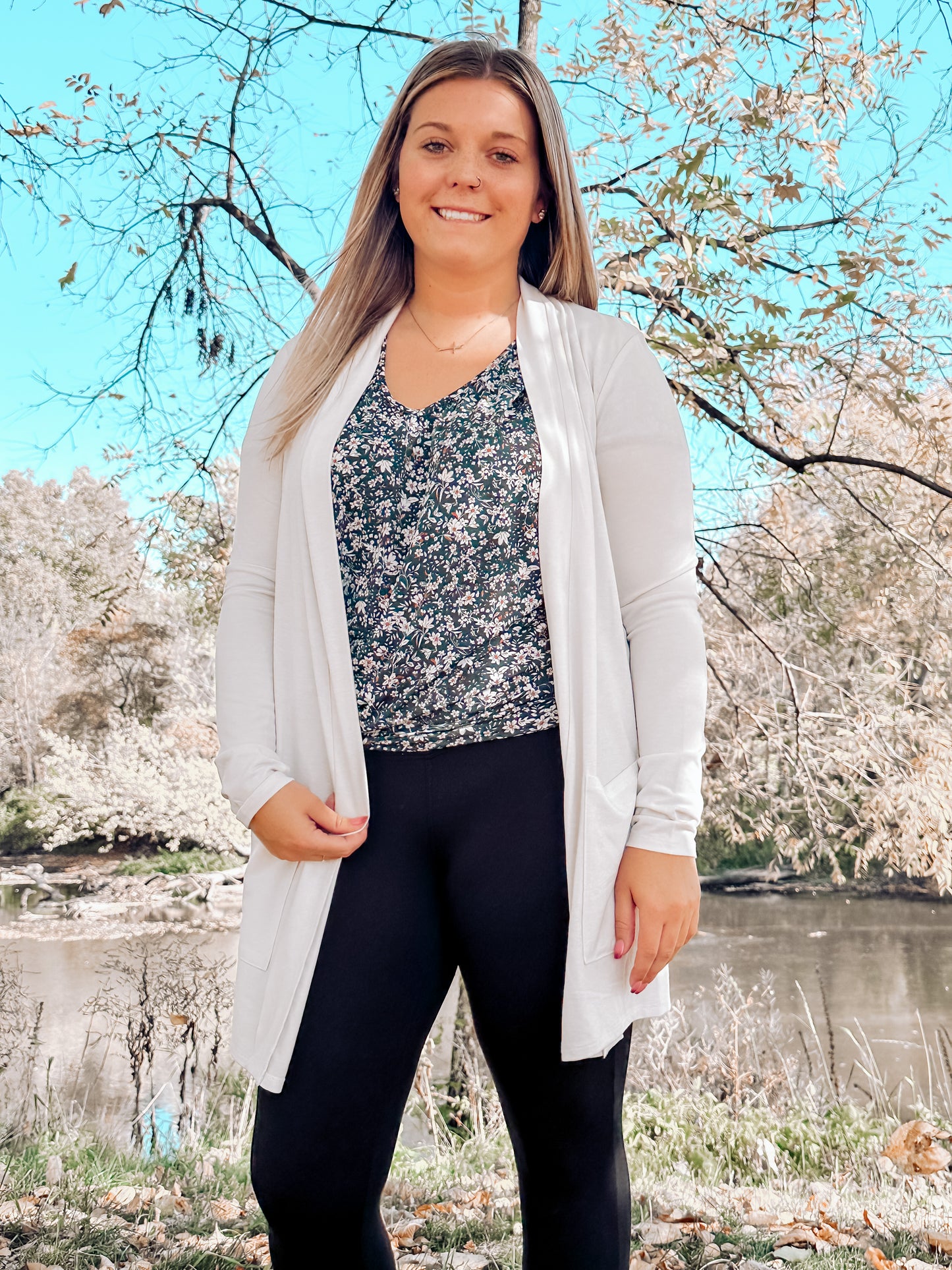 Aubriella Ditsy Floral Dolman Top | Hunter Green