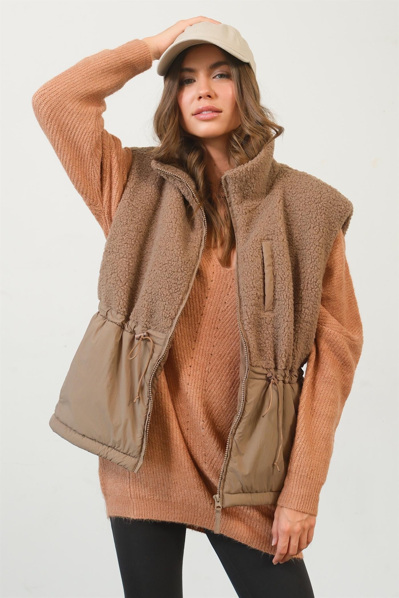 Aspen Sherpa Zipper Vest | Light Mocha