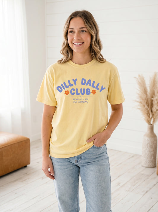 Dilly Dally Club Graphic Tee | Butter Yellow
