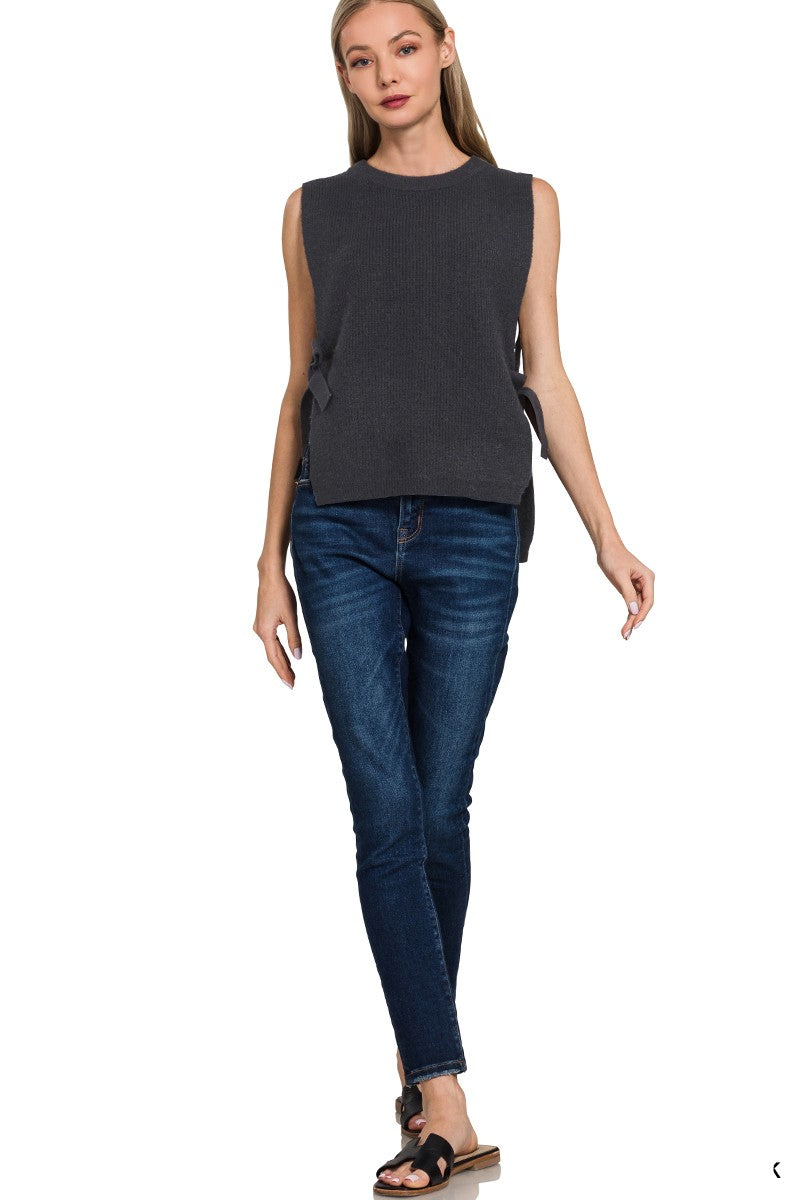 Xena Sweater Vest | Black